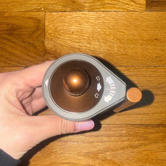 Dyson smoothing attachment - Picture 2 of 2